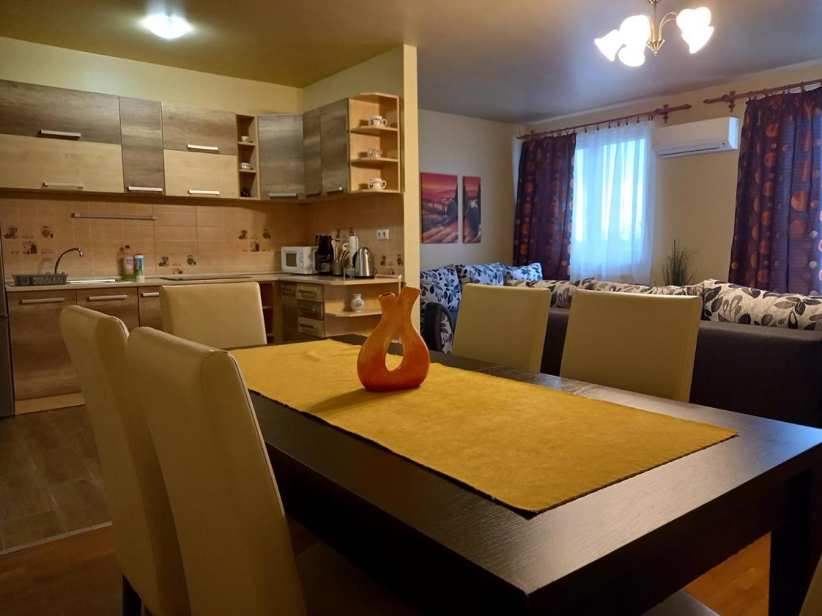 Thermal Apartman Hajduszoboszlo Luaran gambar